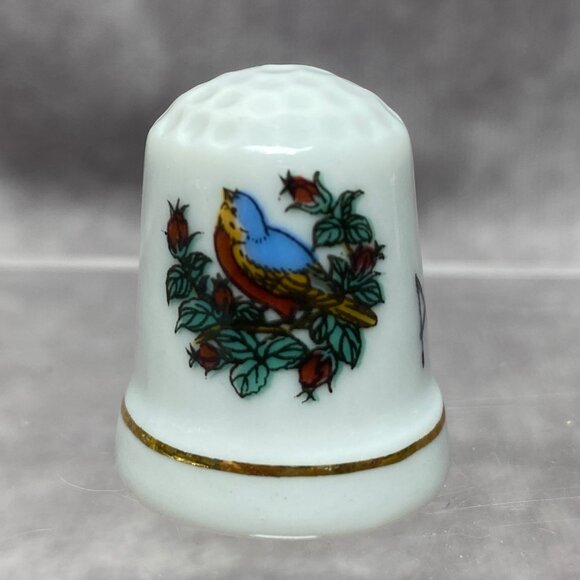Porcelain Thimble W/ Bird & Floral Design "Arcos" Gold Trim Collectible Sewing - Picture 1 of 9